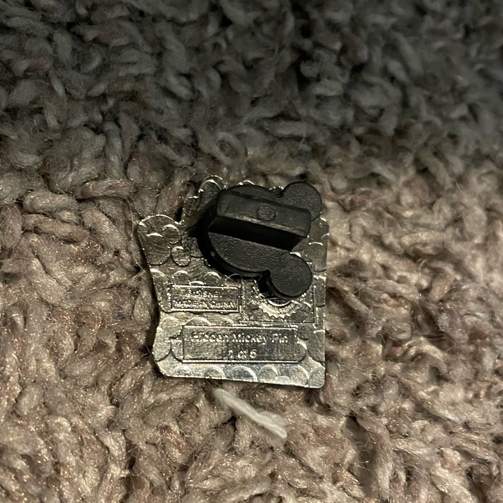 Diney Pin Simba - Picture 4 of 4